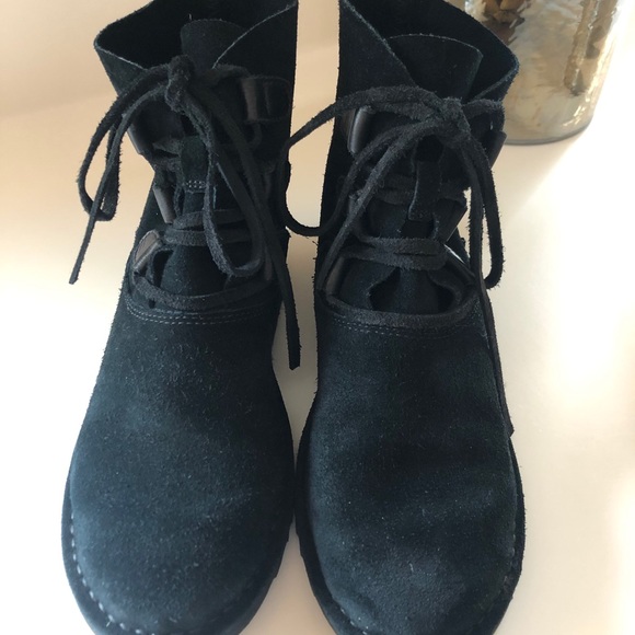 UGG Shoes - Women’s Uggs Boots